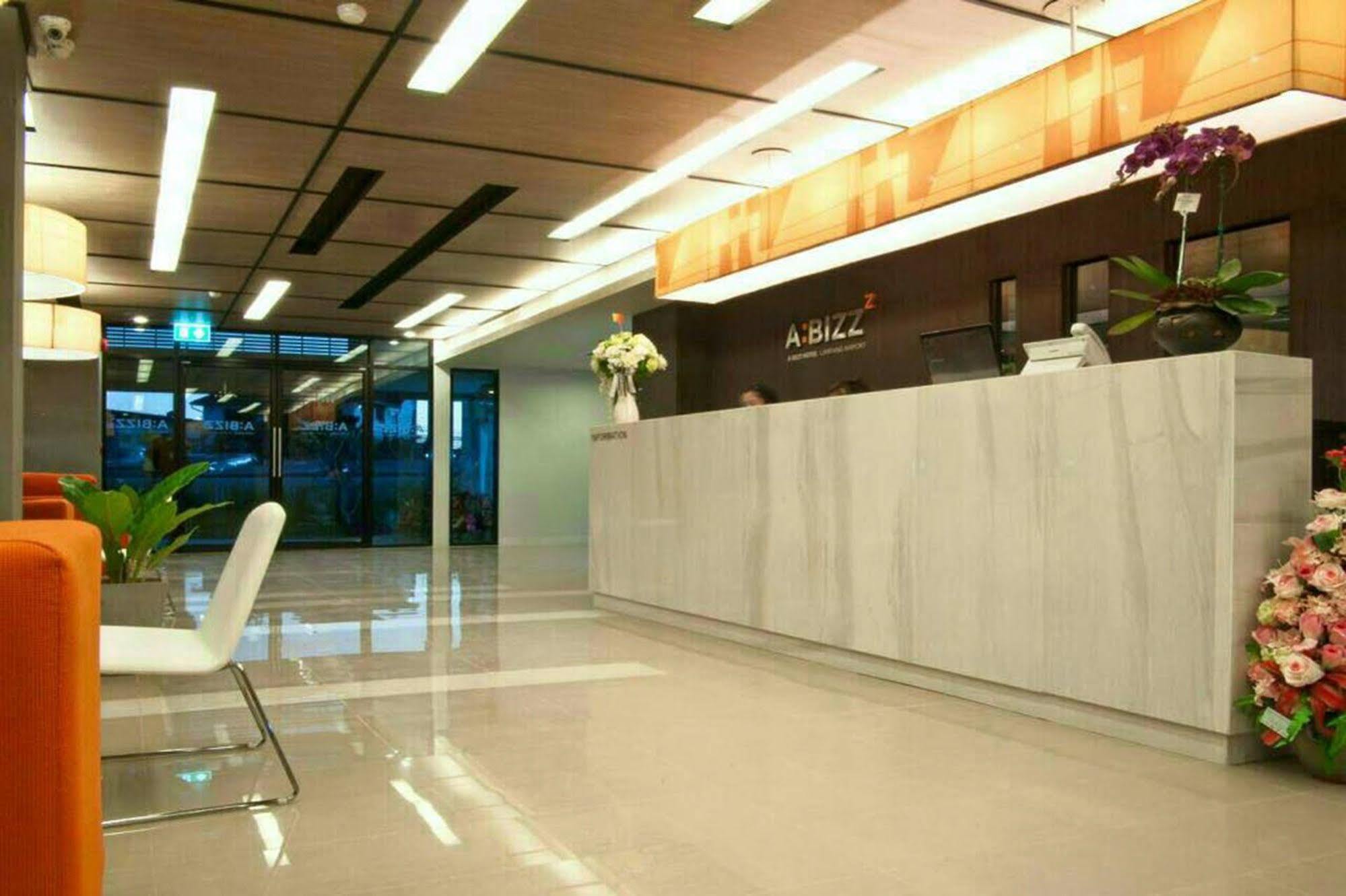 A:Bizz酒店 南邦 外观 照片